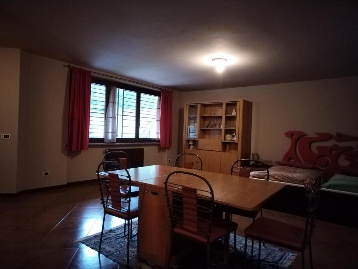 Bed & Breakfast Viadelgolf41 Carimate ภายนอก รูปภาพ