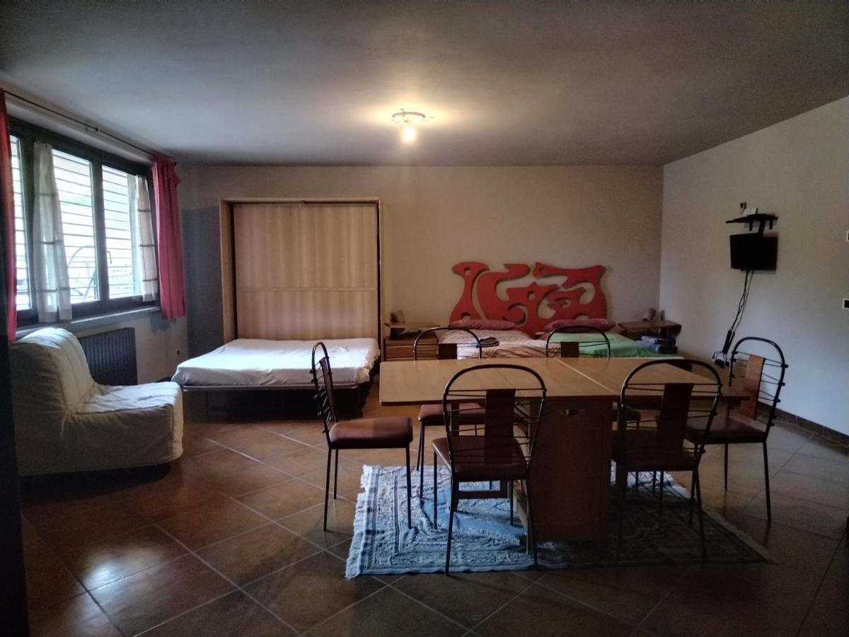Bed & Breakfast Viadelgolf41 Carimate ภายนอก รูปภาพ