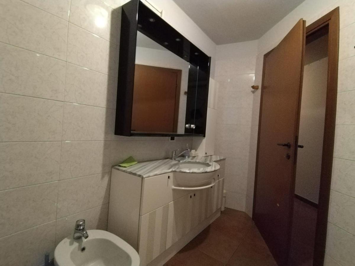 Bed & Breakfast Viadelgolf41 Carimate ภายนอก รูปภาพ