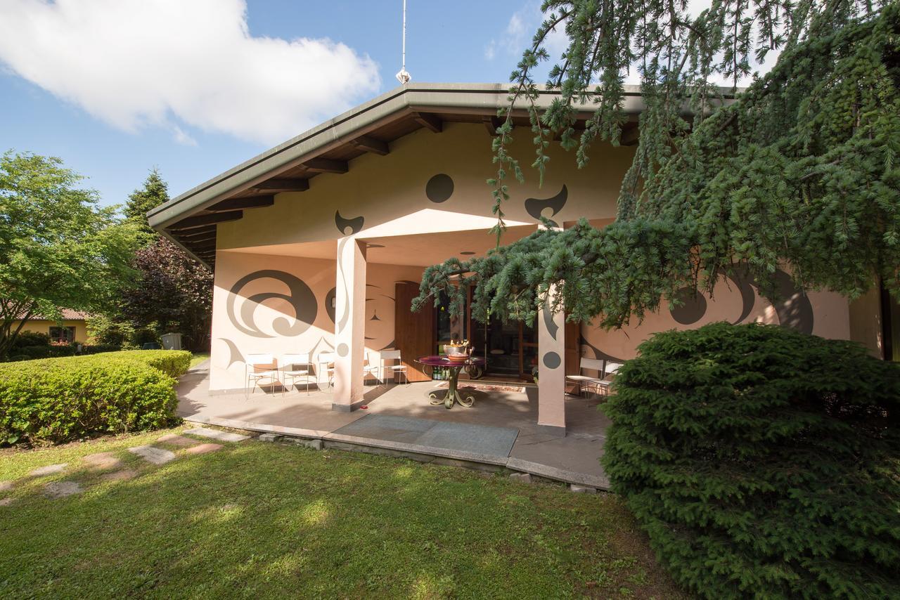 Bed & Breakfast Viadelgolf41 Carimate ภายนอก รูปภาพ